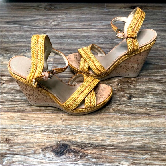 Stuart Weitzman nude neutral wedge Reins 6.5 - Picture 10 of 11